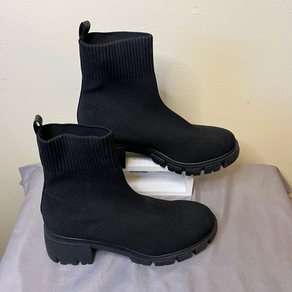 Women’s Pull On Chelsea Boot - Picture 6 of 7